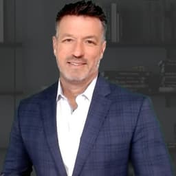 Get Out of Your Own Way and Escape Your Comfort Zone with Shane Perry - SG244