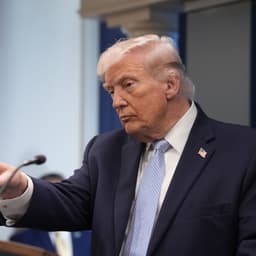 Trump gives Iran threatening deadline to reopen the Strait of Hormuz