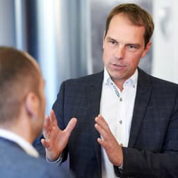 Englisch lernen - Training "though" and "sometimes"