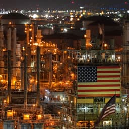 Oil prices dip on de-escalation news