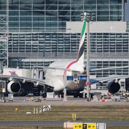 War sends cargo to the skies