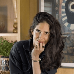 Sari Azout, from Podcast Magic