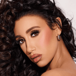 Miss Nebraska USA 2025- Sam Washington